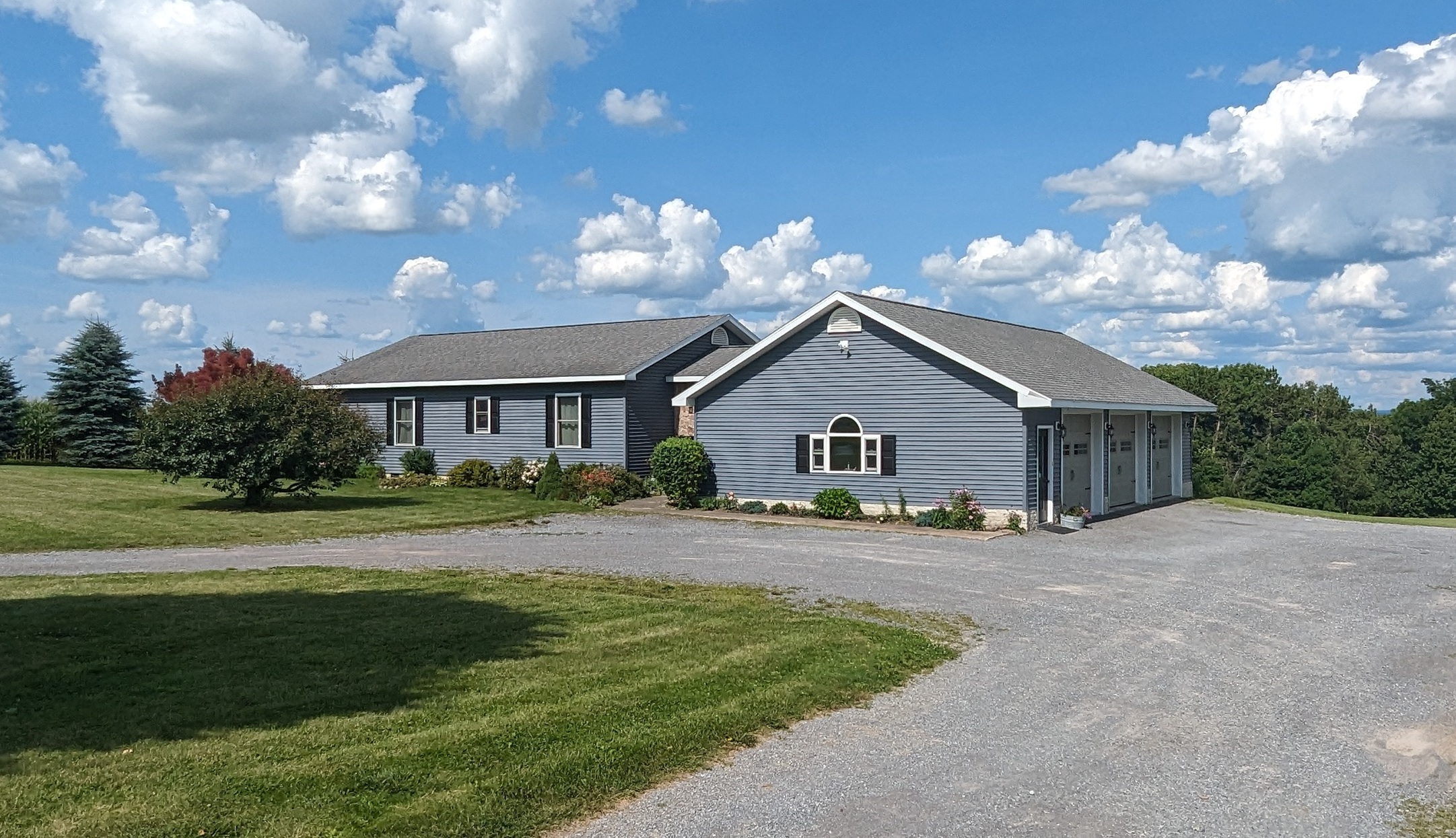 Maple Ridge Lodge